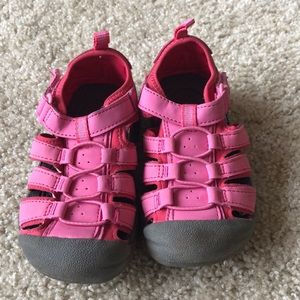 Pink toddler shoes
